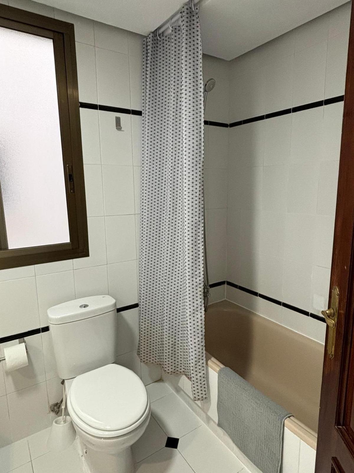Просторная Квартира Рядом С Морем В Хорошем Районе Torrevieja Buitenkant foto