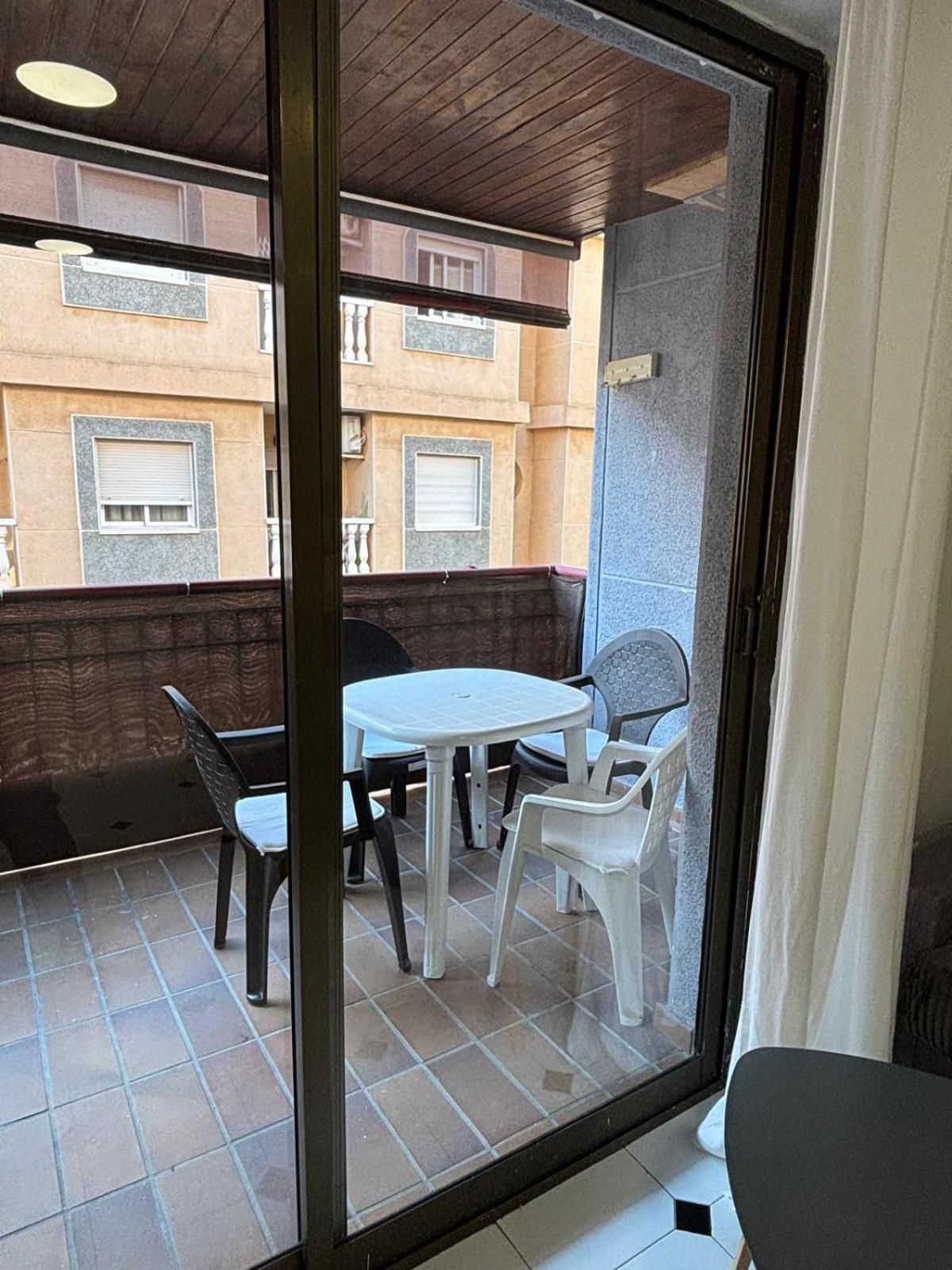 Просторная Квартира Рядом С Морем В Хорошем Районе Torrevieja Buitenkant foto